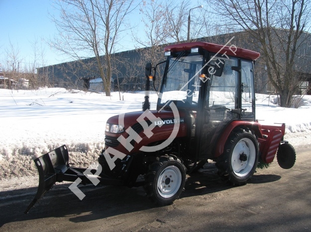 При покупке трактора LOVOL TE 244 с коммунальным оборудованием - фреза почвенная 1GN-1.4 в подарок!