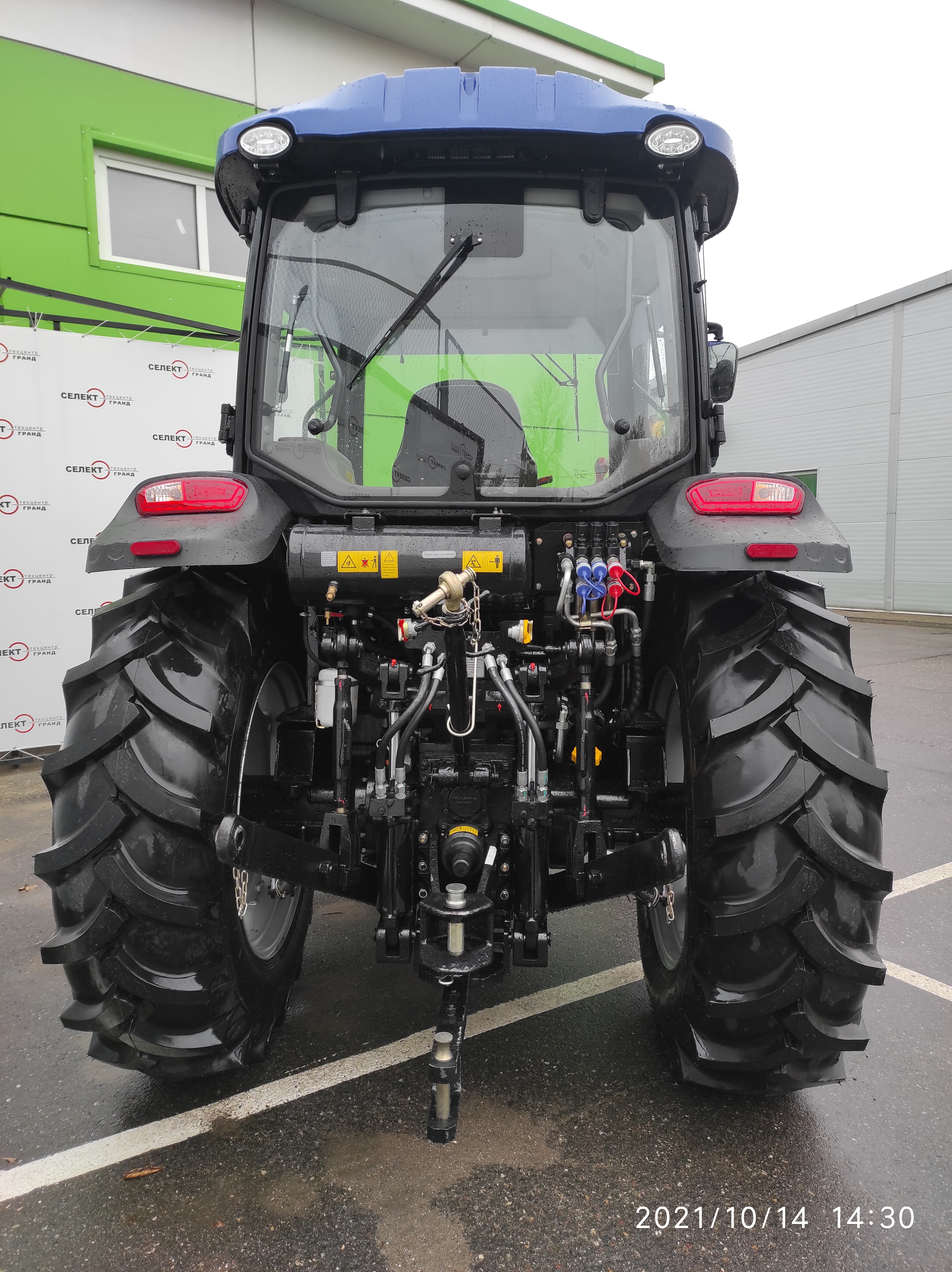 Сельскохозяйственный трактор LOVOL TD904
